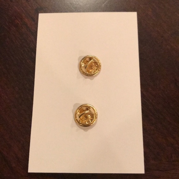 Gorgeous gold, black, and white pledge lapel pin. - Picture 3 of 3